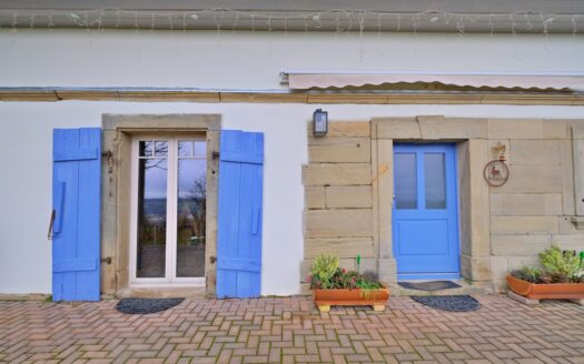 Rarität! Charmantes Bauernhaus mit traumhaften Ausblick inkl. gemütlicher Berghütte!