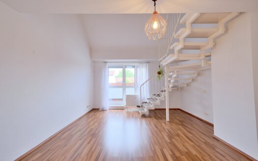 Ga­le­rie­woh­nung auf zwei Ebe­nen mit Loftfeeling!